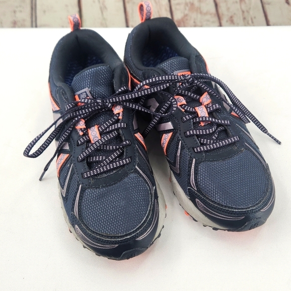 New Balance 410 v5 Running Shoes - Picture 2 of 8